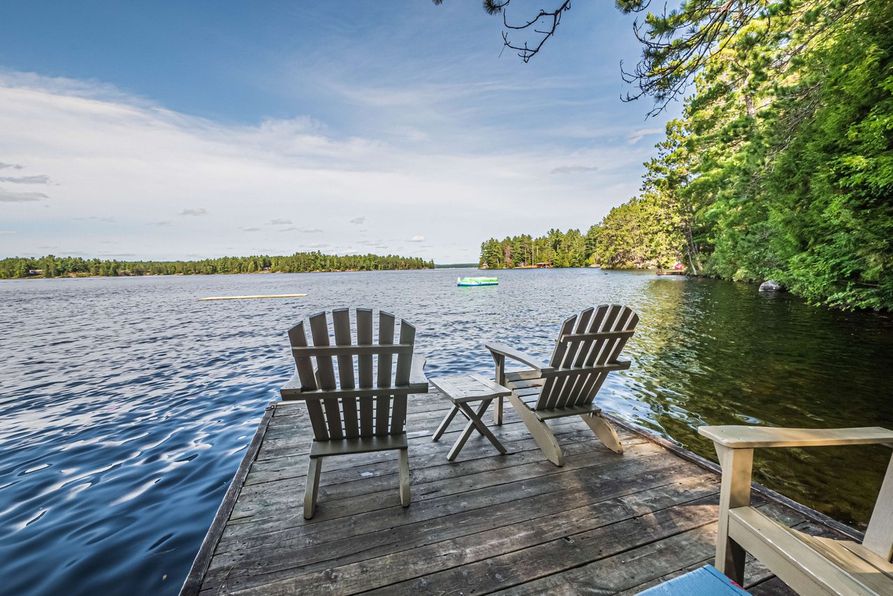 Stunning Addington Highlands Cottage Serves Up Summertime Nostalgia