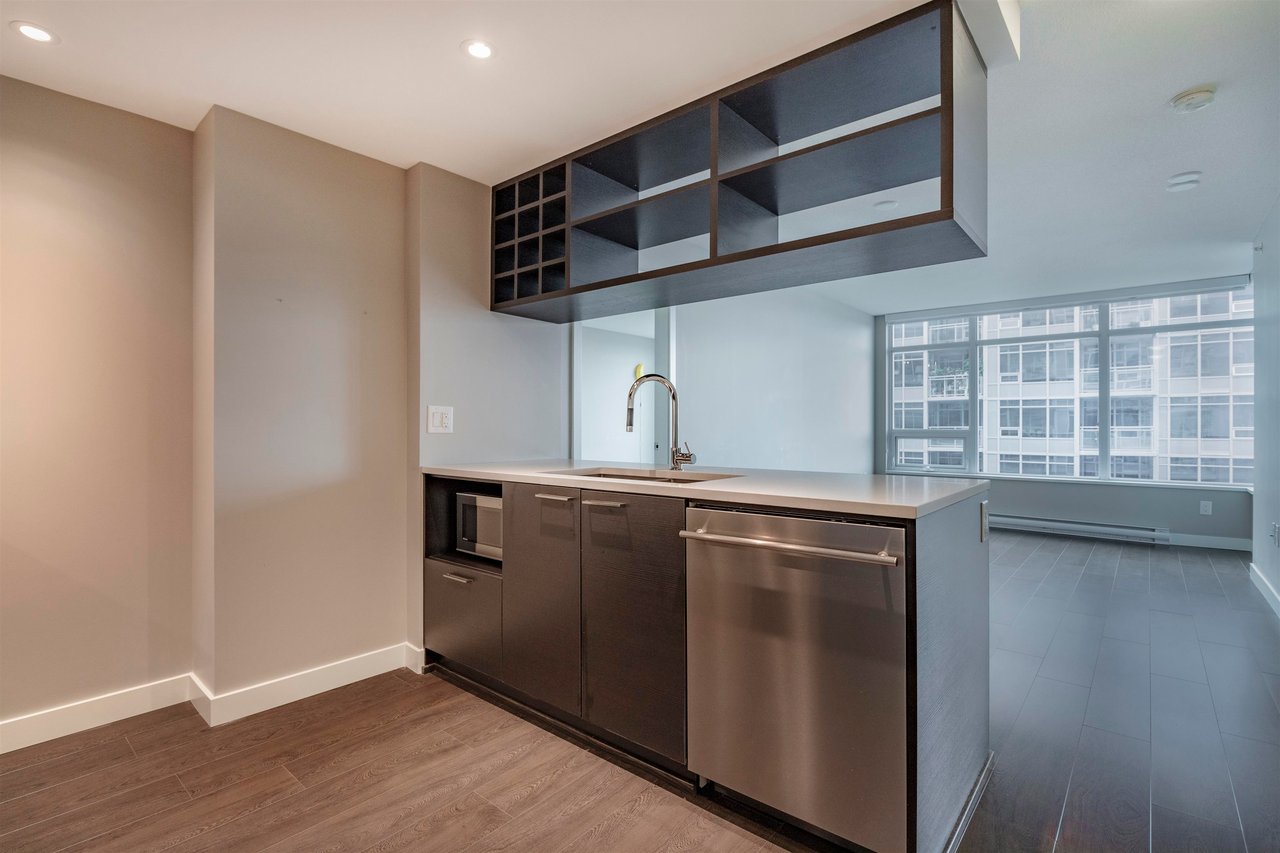 1216-6188 No. 3 Rd