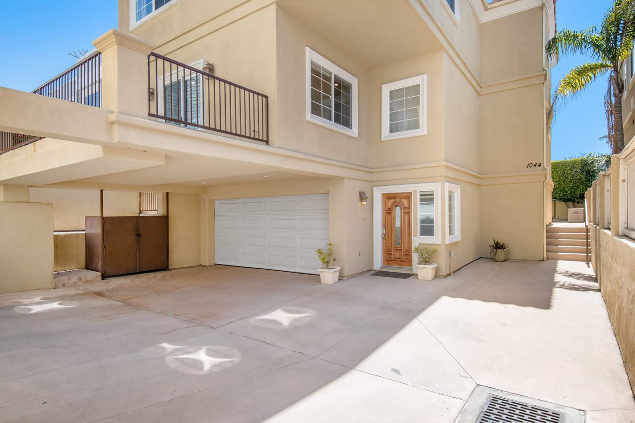 1044 7th Street