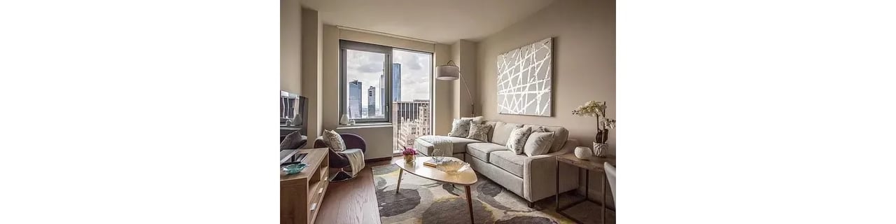 100 W 31st St