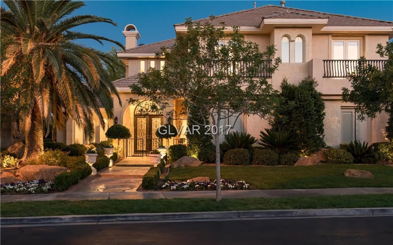 10 Things to Take Your Breath Away at 2990 American River Lane in Las Vegas