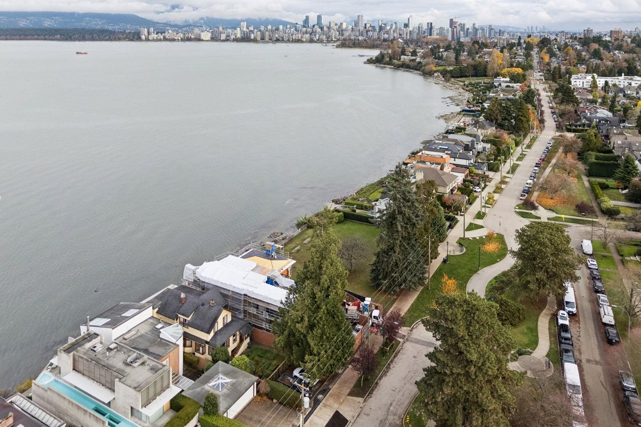 3243 Point Grey Rd