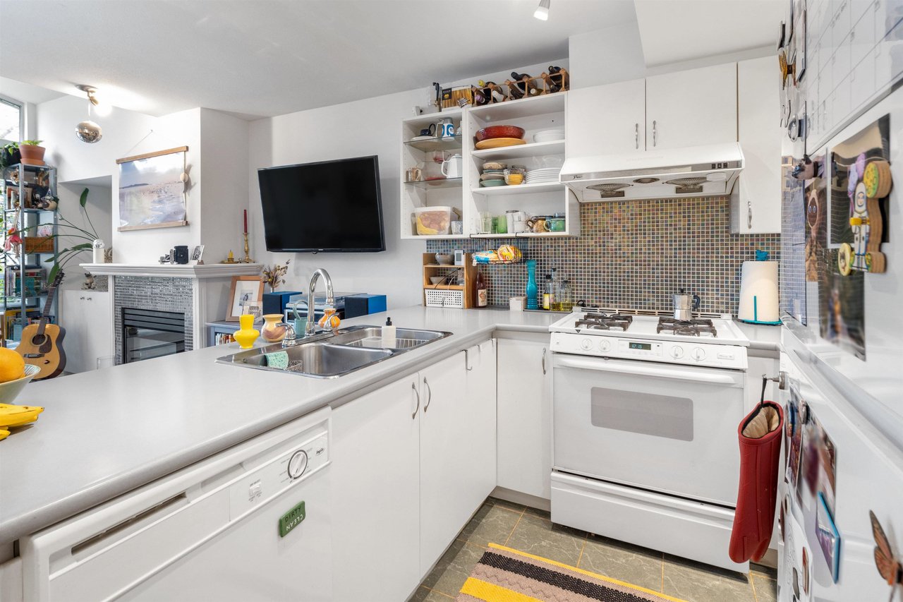 35-1385 W 7th Ave