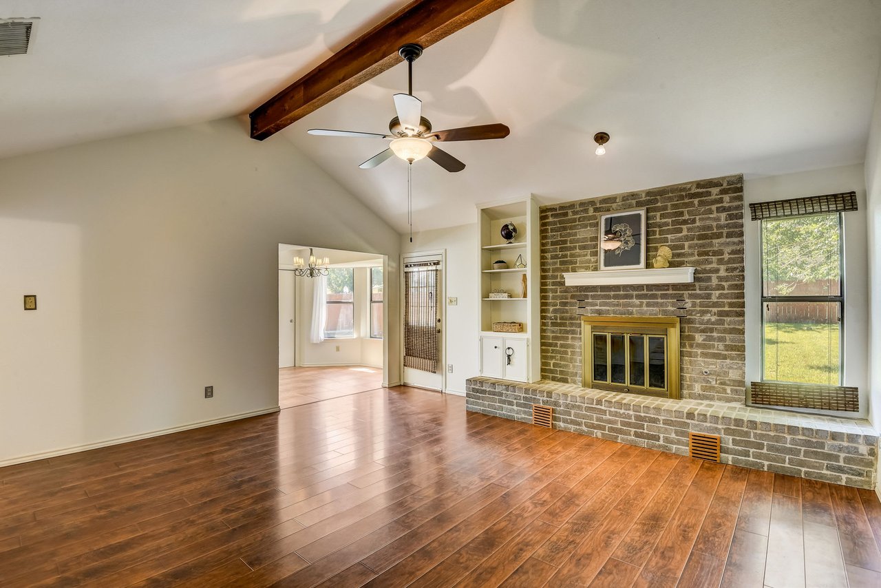 Transform this 1-Story Brushy Creek Home w/ a New Roof into Your Dream Oasis!