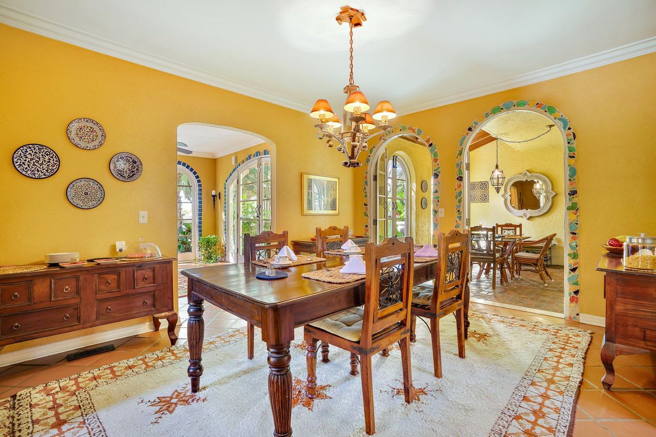 150 Rosalia Ct