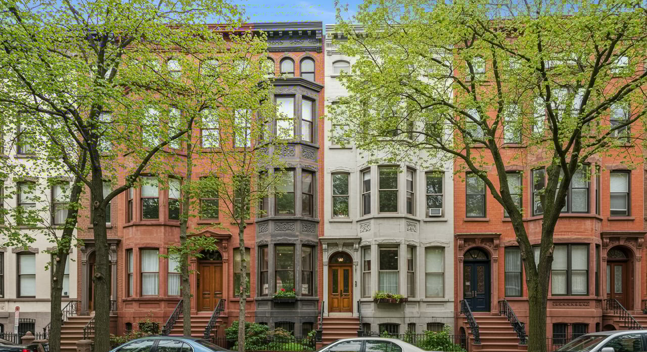 The Pros and Cons of Living in a Homeowners Association (HOA)