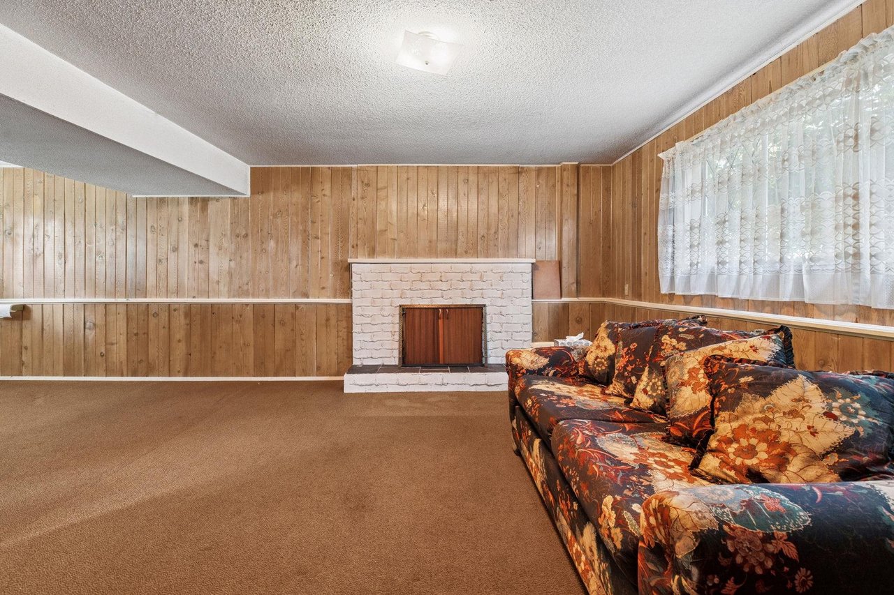 900 Porter St