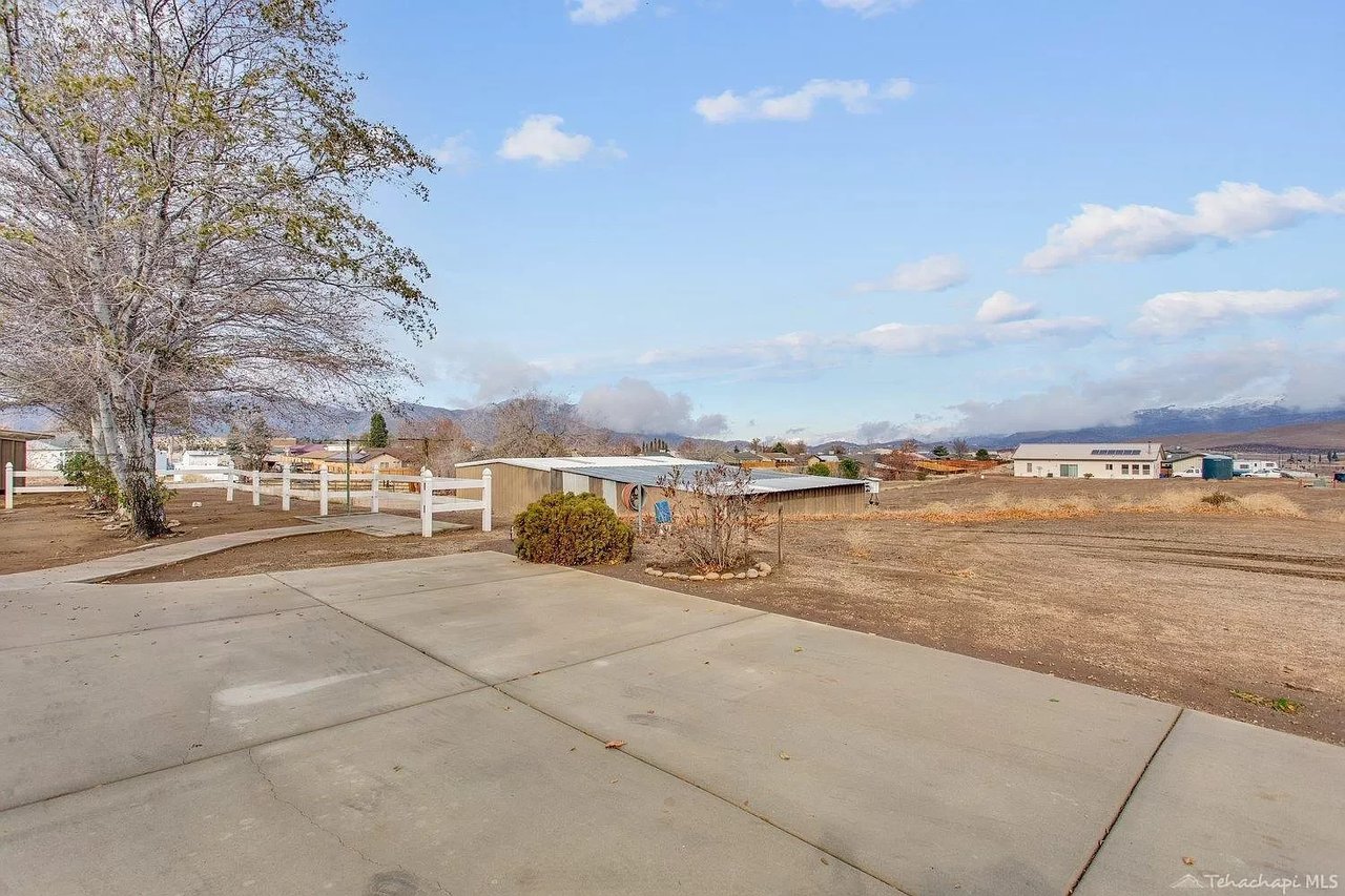 965 W Valley Blvd