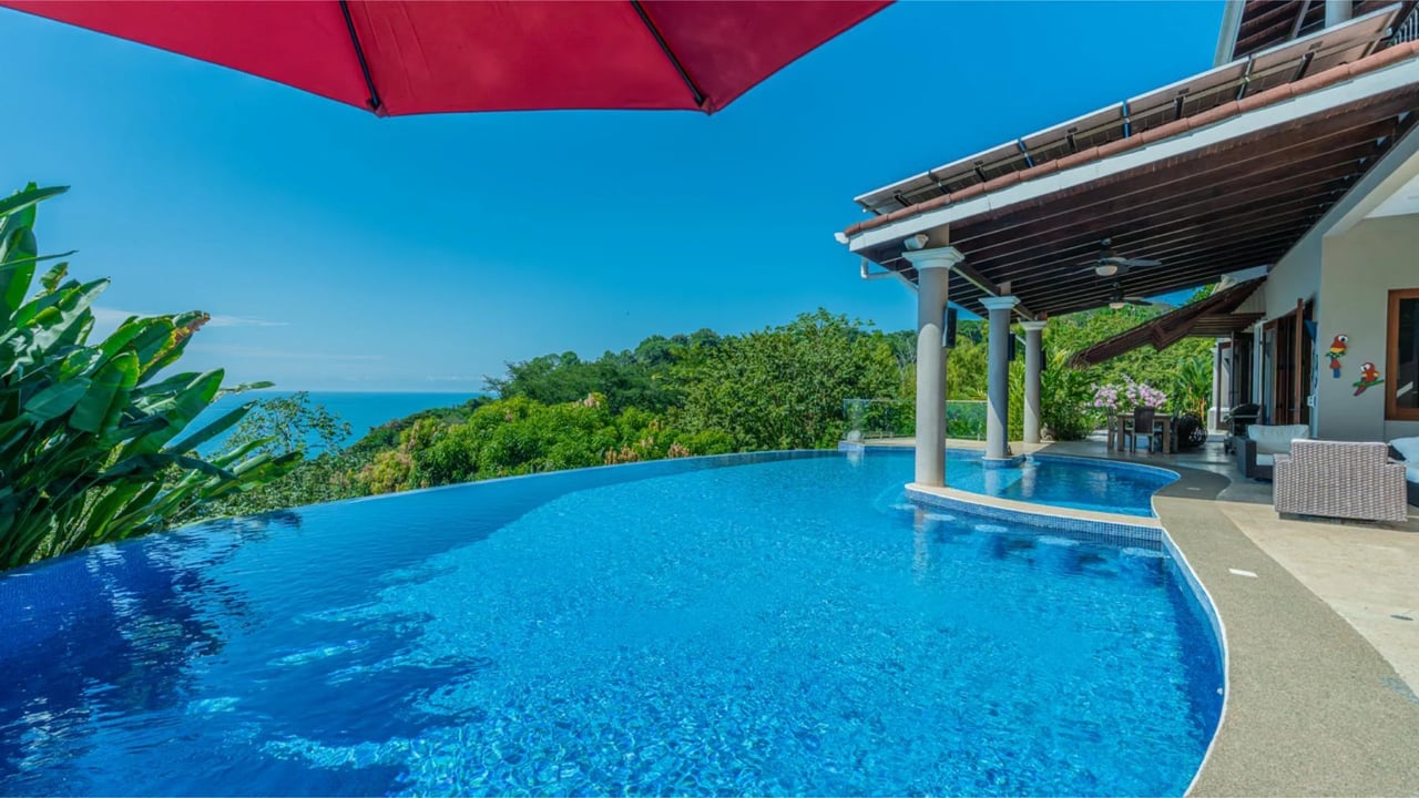 Solar Powered Coastal Luxury Estate, Dominical, Puntarenas