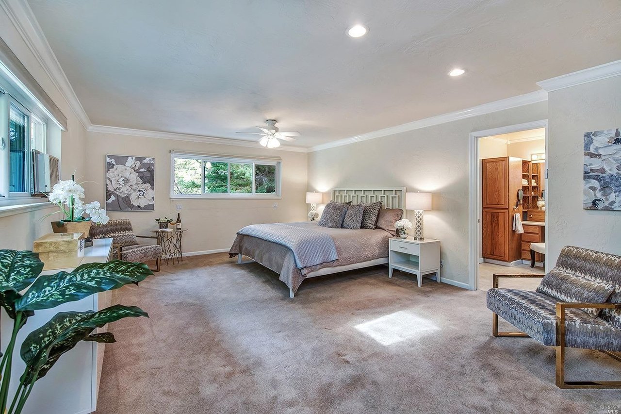 1105 I St