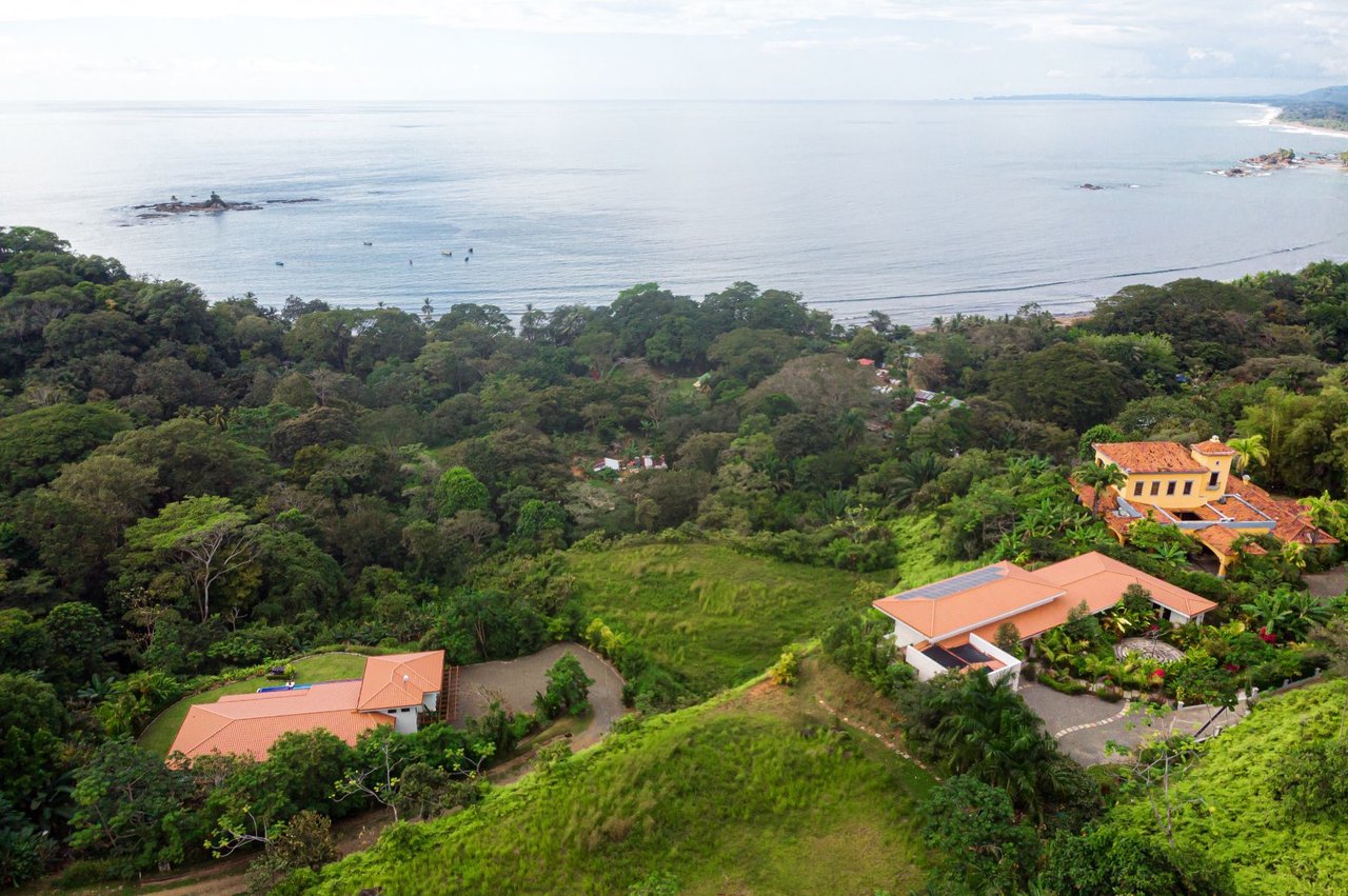 Colonial Ocean View Villa, Dominical, Puntarenas