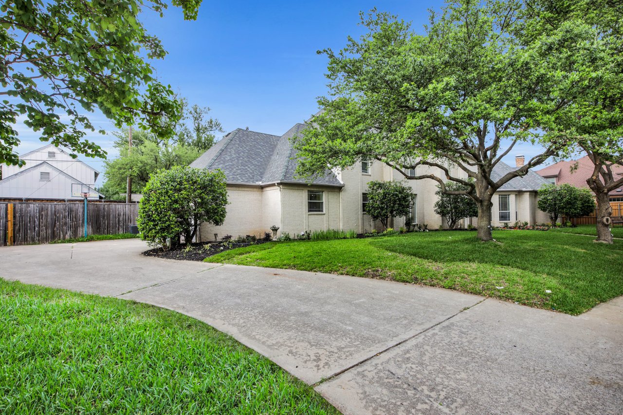 4205 Rosa Court