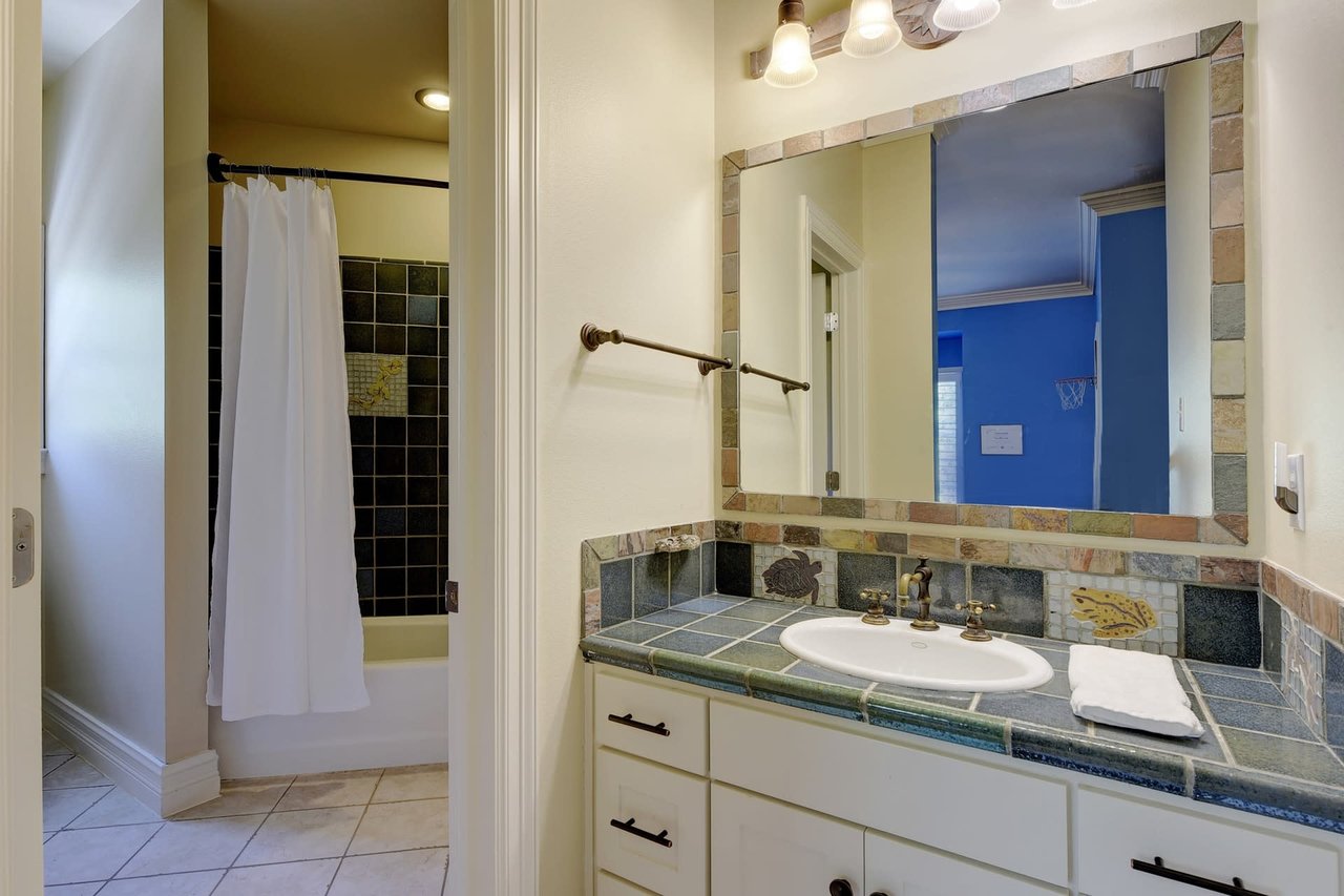 4505 Elkwater Cv