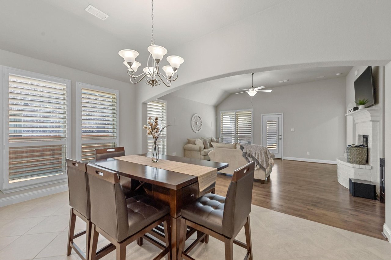 1537 Jocelyn Drive