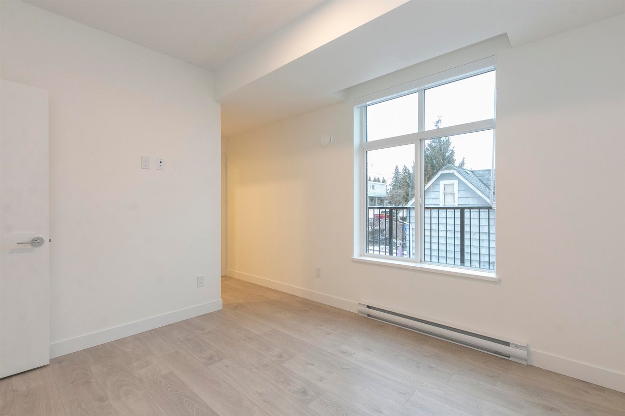 201-808 Gauthier Ave