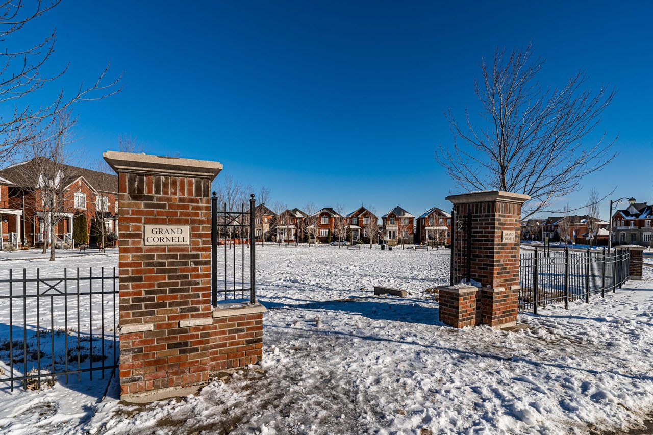 1218-11 Dunsheath Way