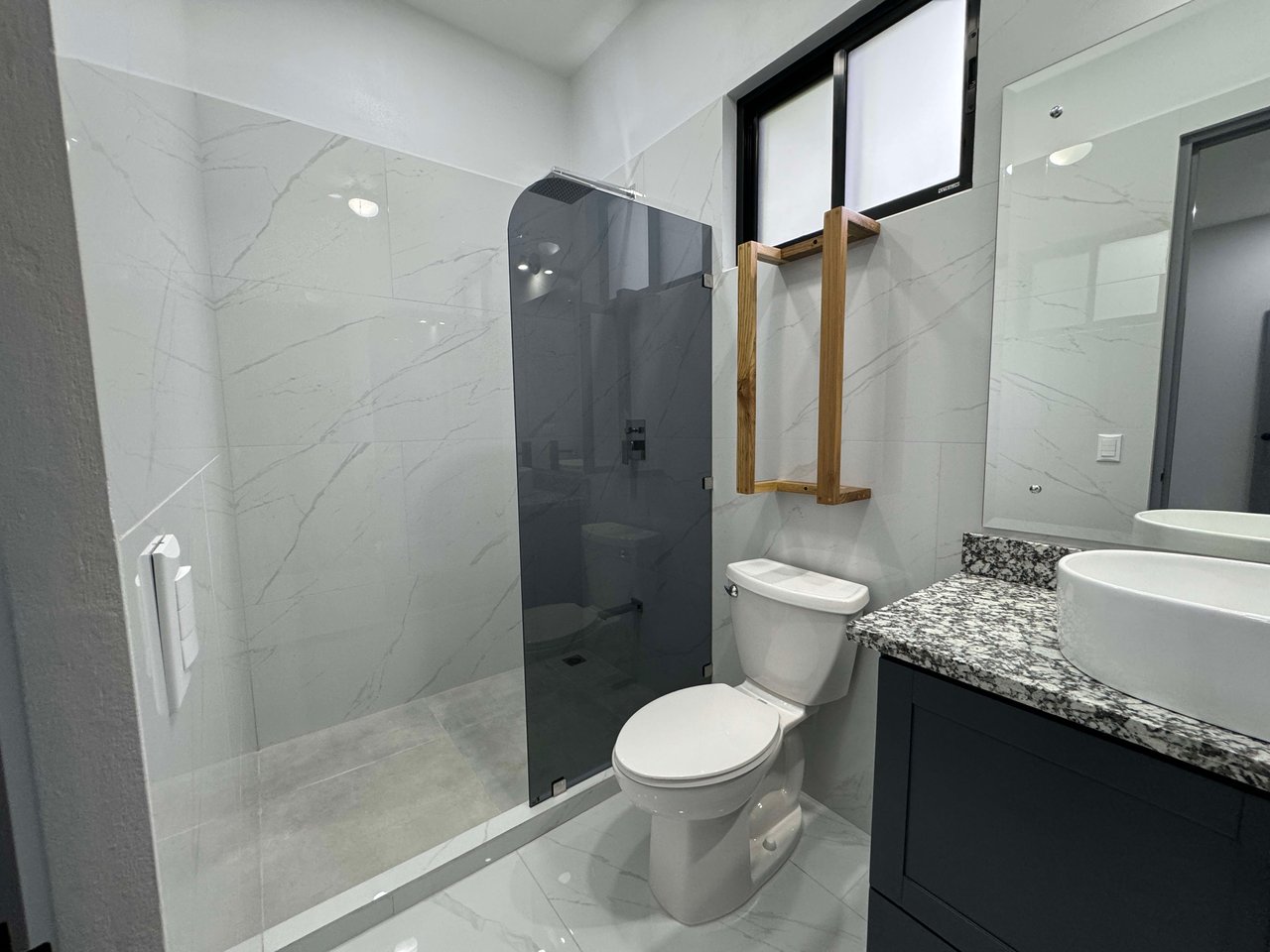 Uvita Beach Retreat!  Close to the Beach, Far From The Stress