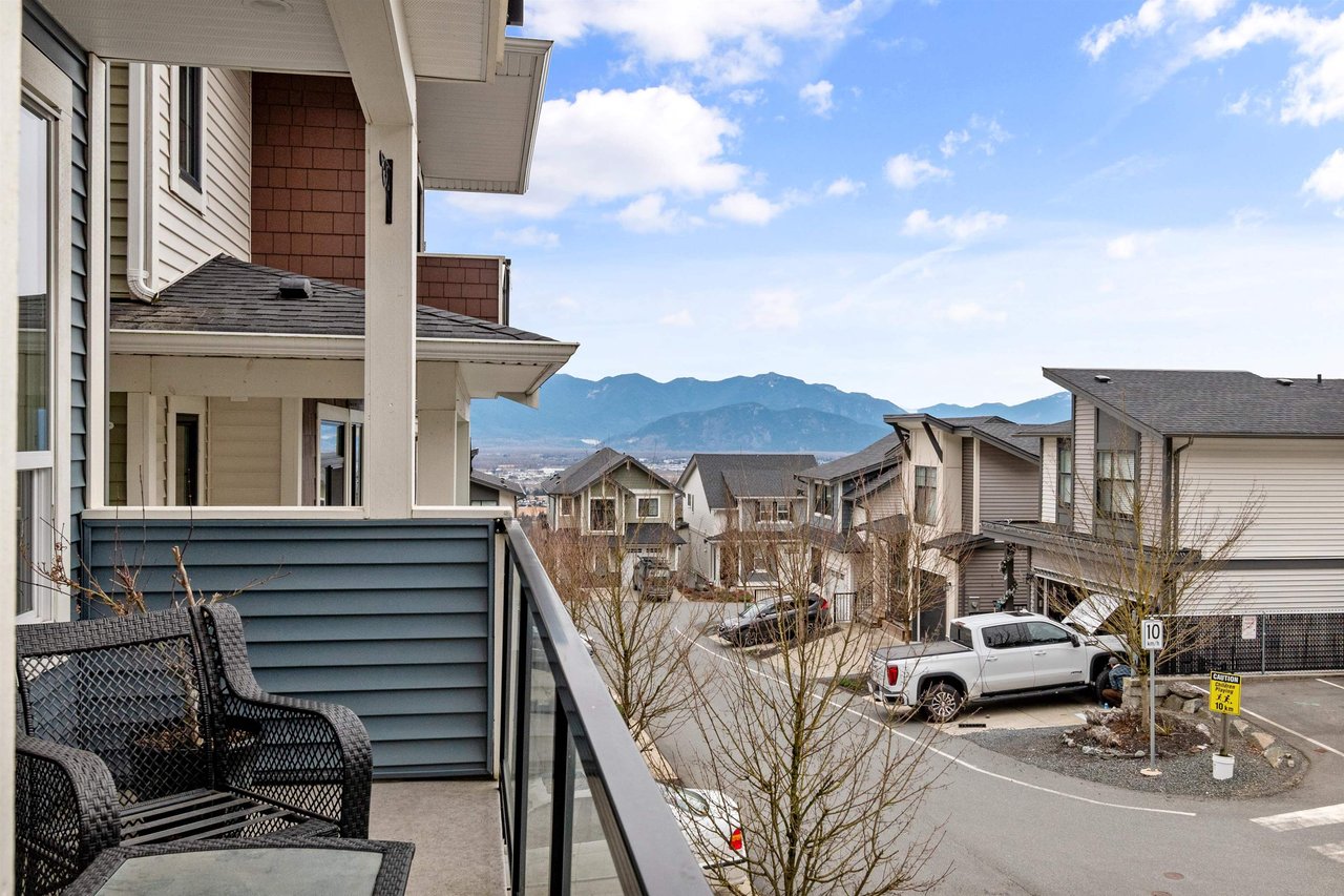18-47042 Macfarlane Pl