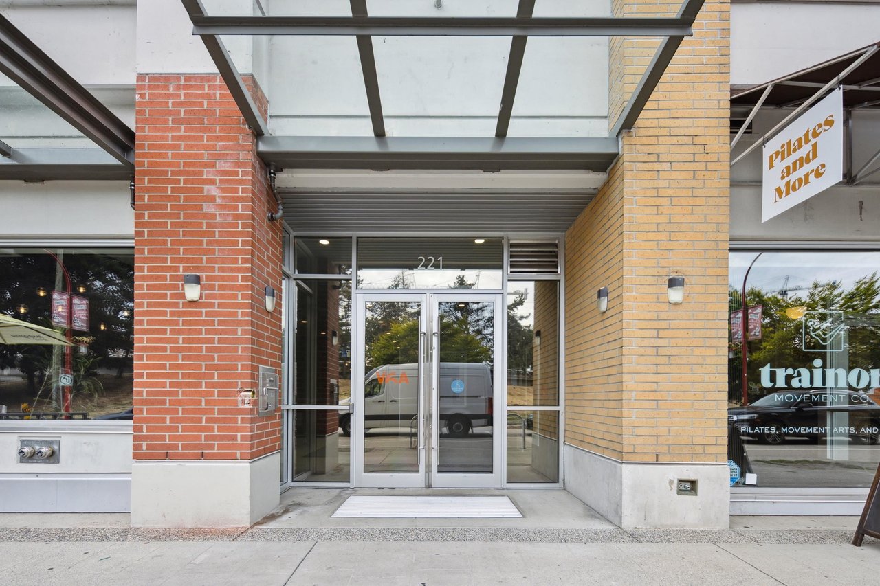 512-221 Union St