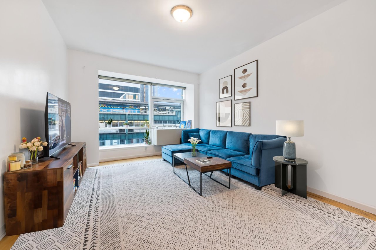 24-15 Queens Plaza North #3C