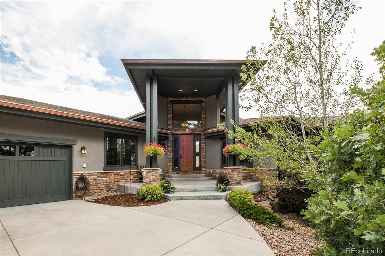 2816 Saddleback Dr