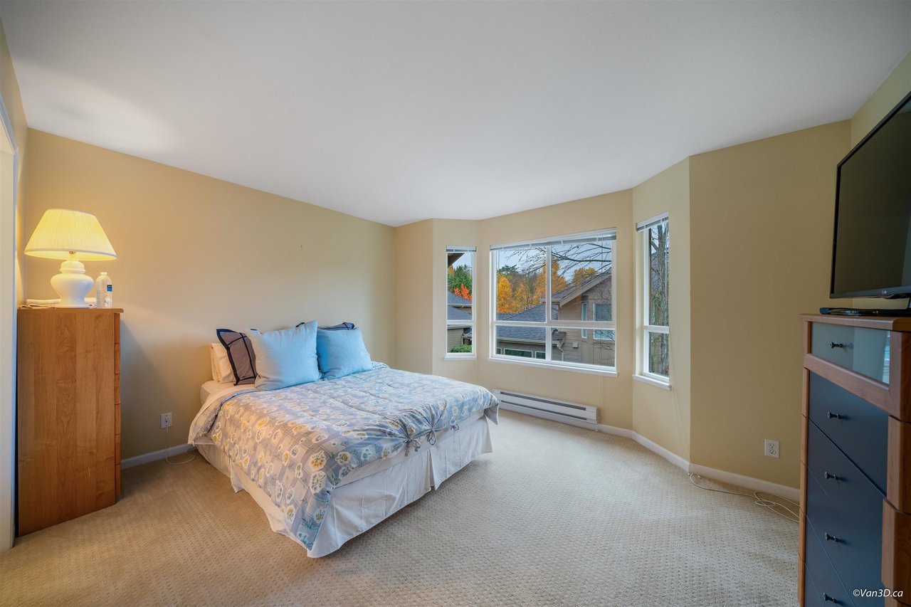 8-15168 22 Ave