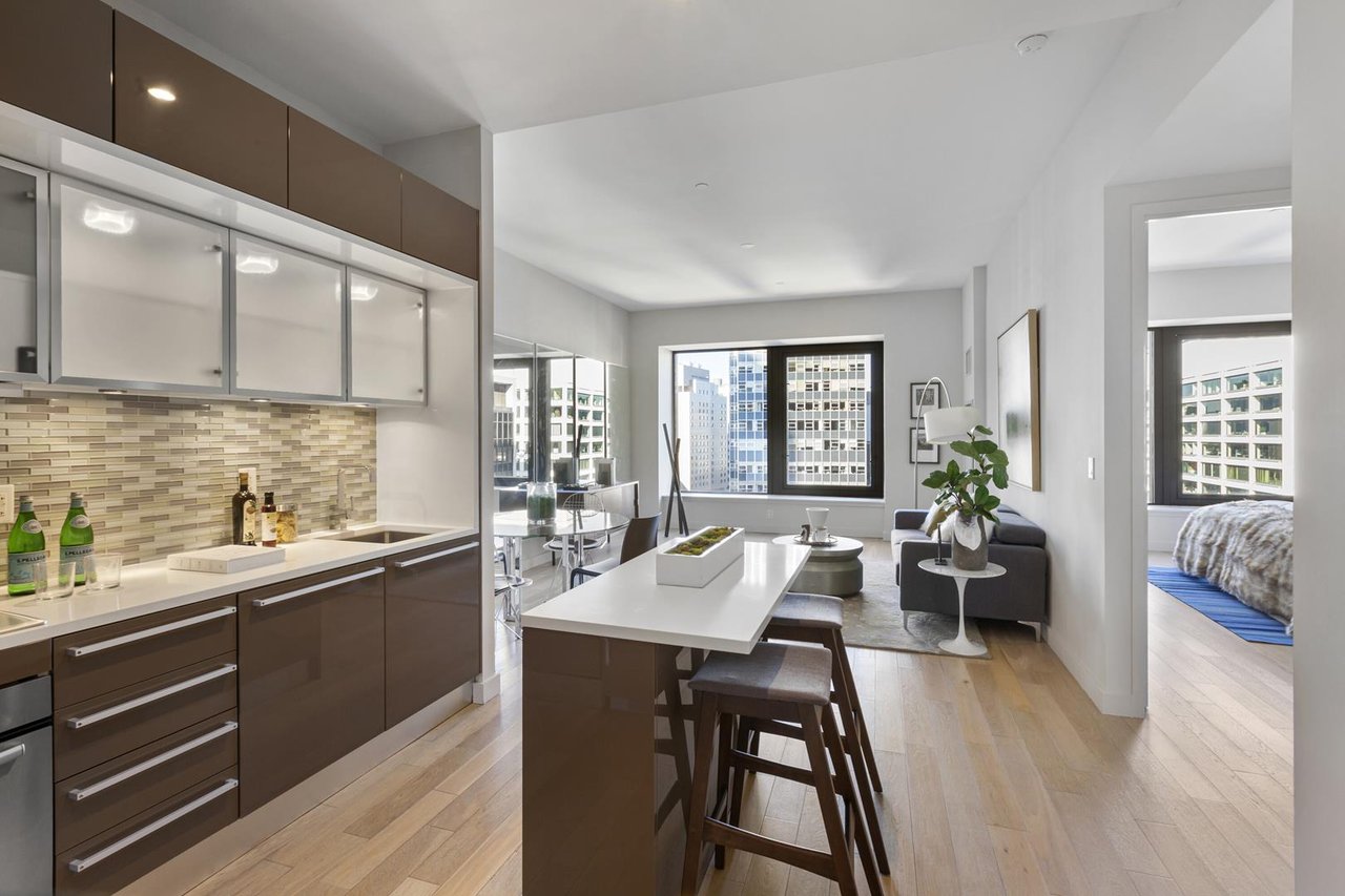 75 Wall Street, Apt 22-NN