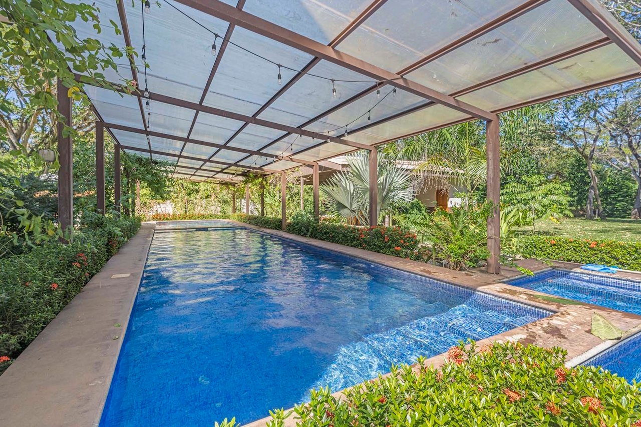 Multi Unit Apartment Complex, Tamarindo, Guanacaste