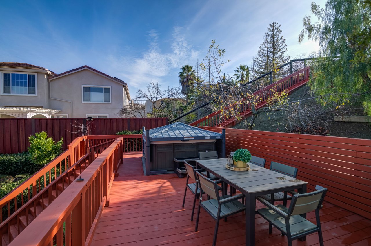 3902 Mars Court