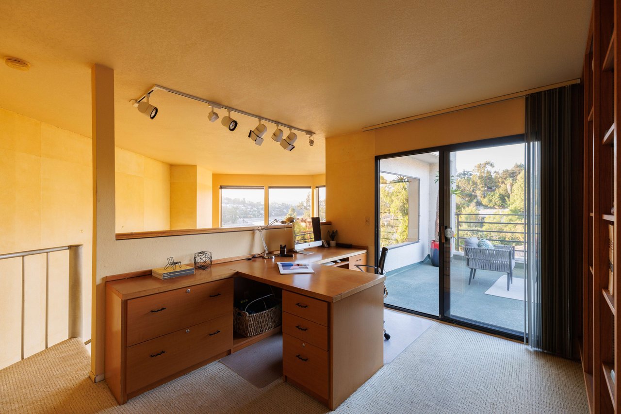 Silver Lake’s Crown Jewel Penthouse Unit 