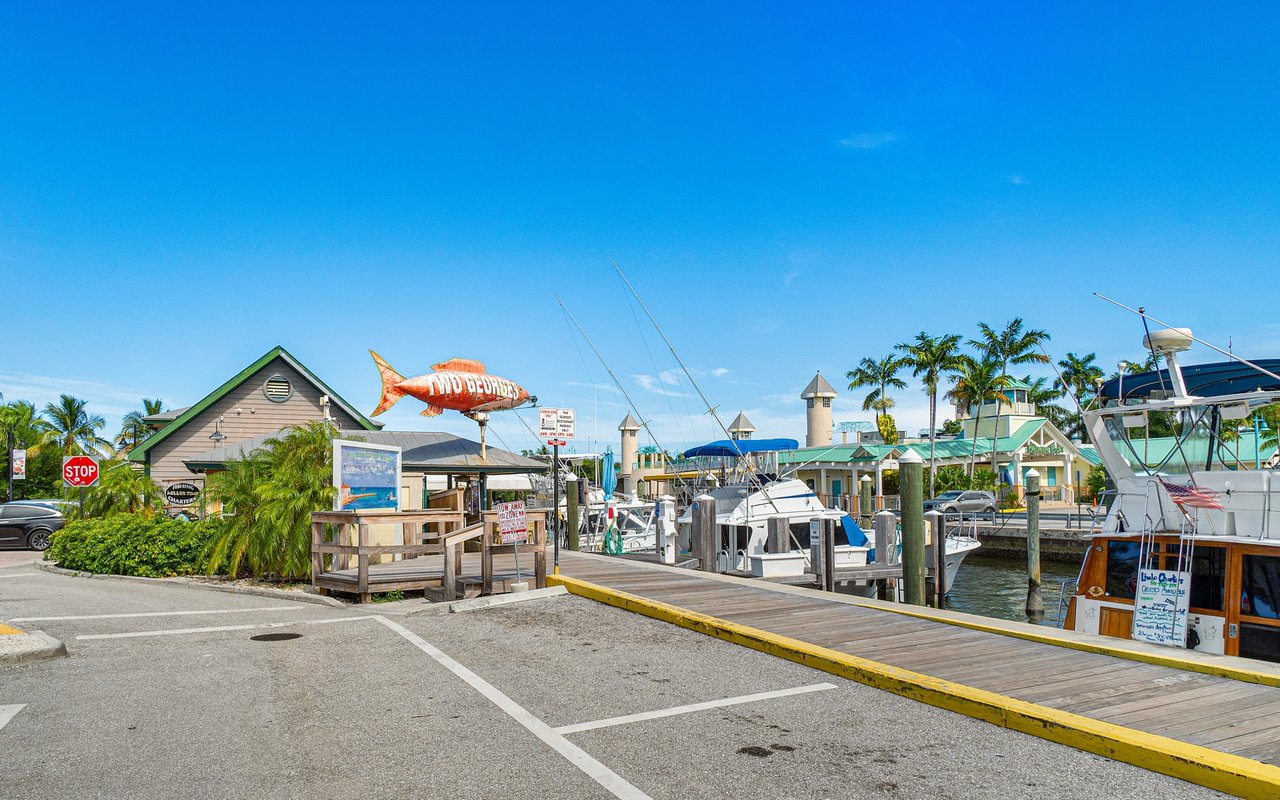 625 Casa Loma Blvd, #702