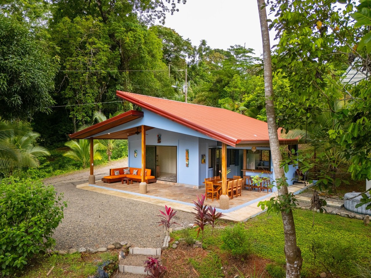 Waterfall Orchard Jungle Estate, Ojochal, Puntarenas