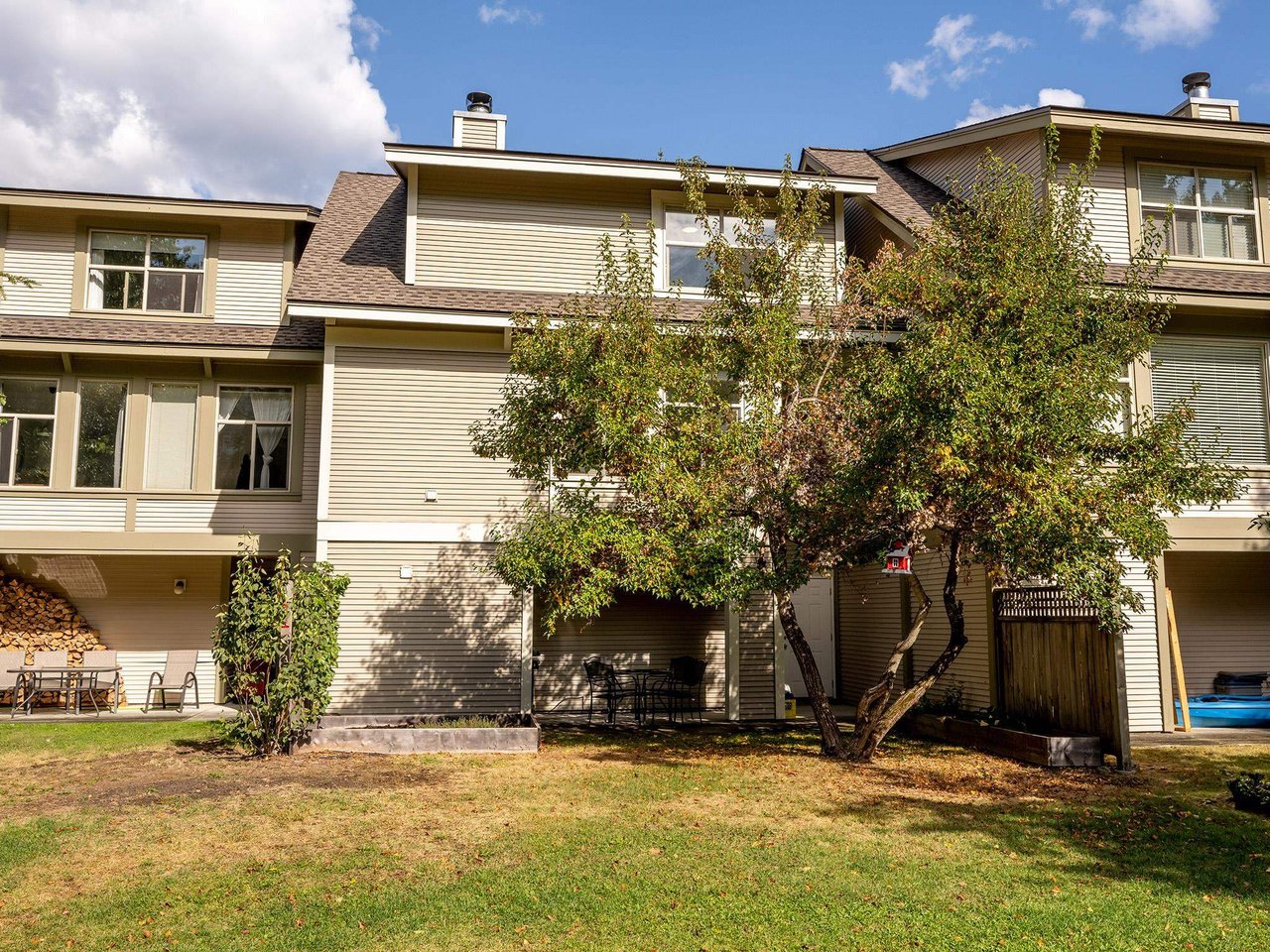 7-7381 Laurel Street, Pemberton