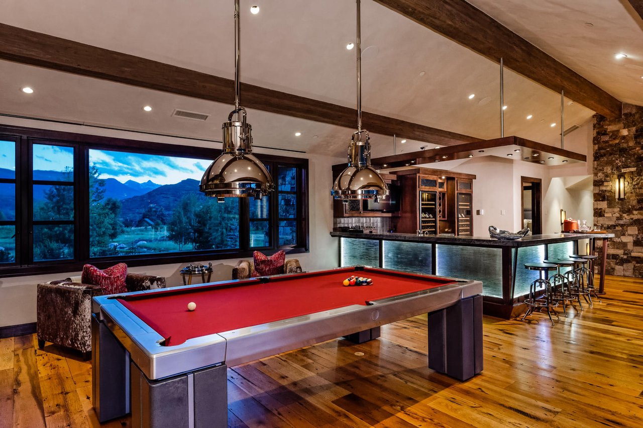 Ultimate in Style and Convenience in Aspen 