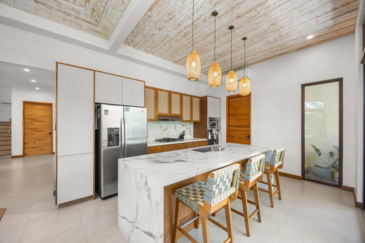 Tropical Luxury Gated Villa, Tamarindo, Guanacaste