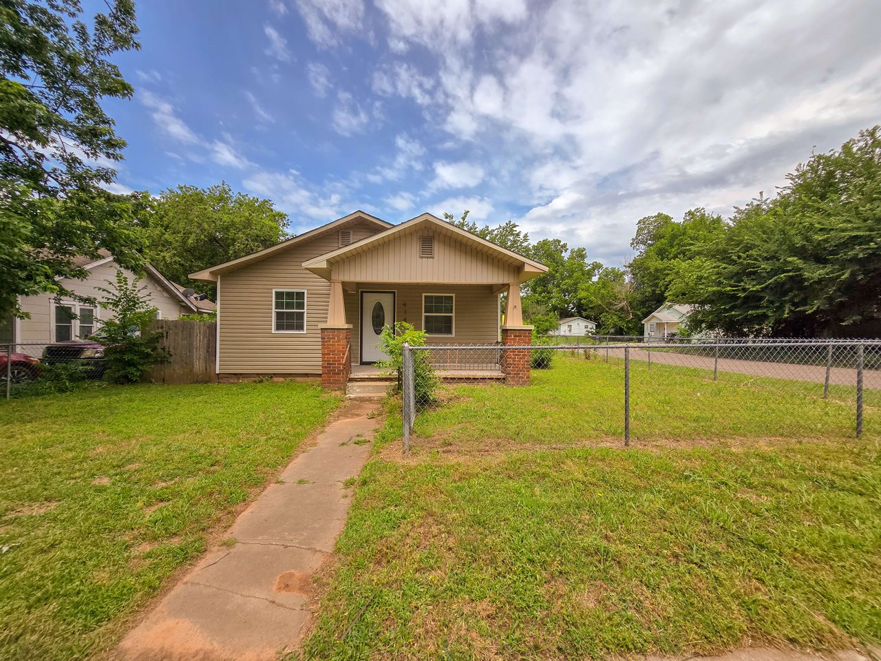 418 N Shawnee