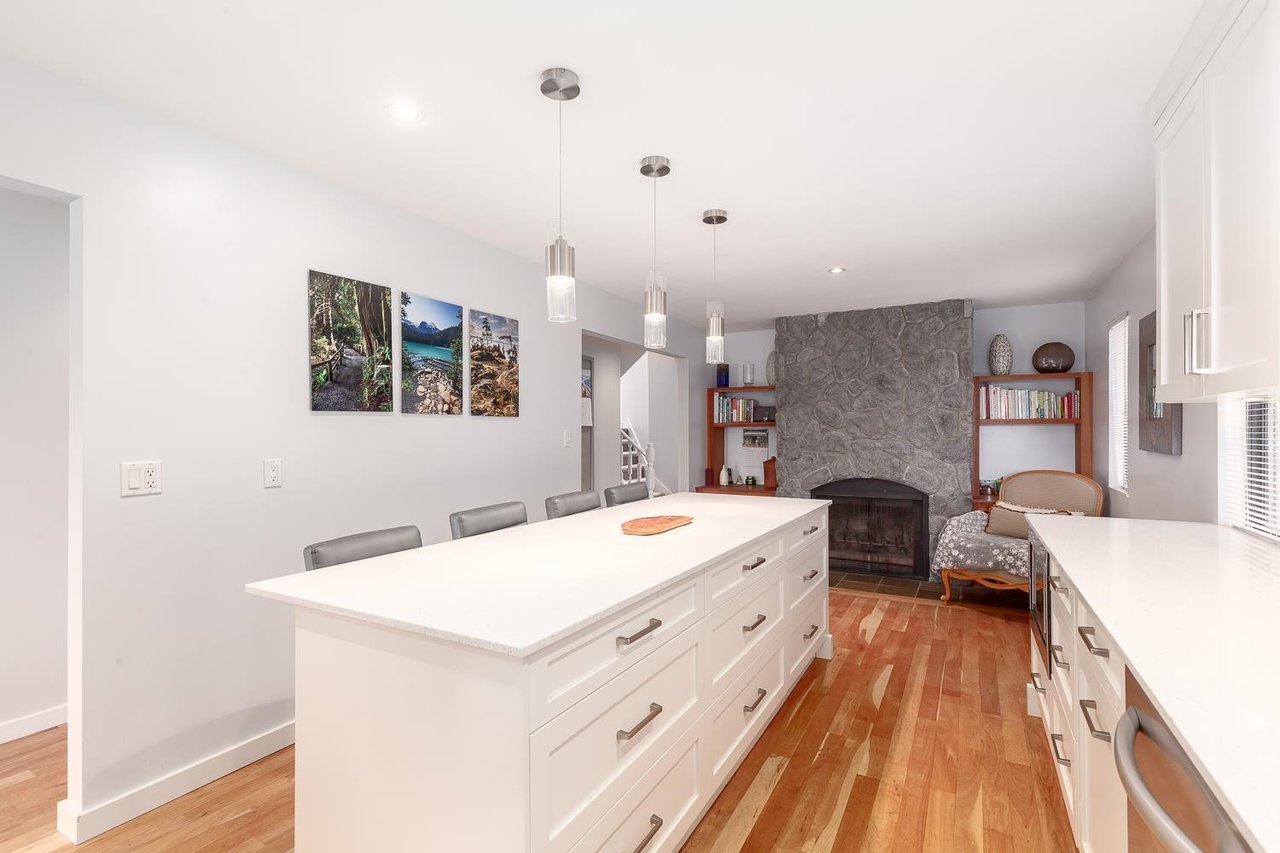 5709 Owl Ct