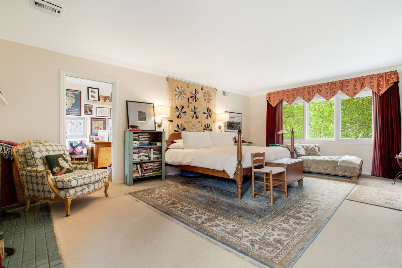 12184 Laurel Terrace Dr