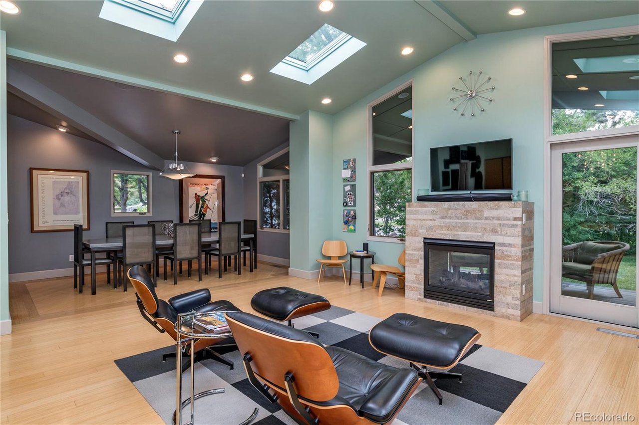 9464 E Orchard Dr