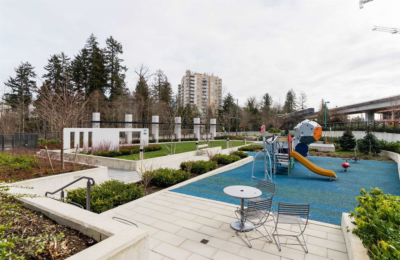 3604-9887 Whalley Blvd