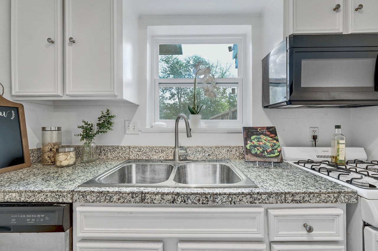 2021 Bluebonnet Ln #106, Austin, TX 78704
