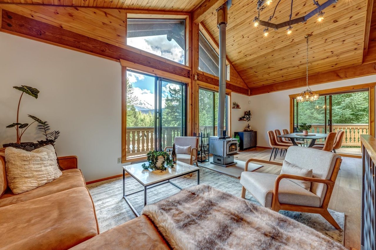 8248 Alpine Wy