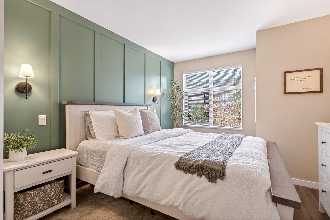207-500 Klahanie Drive, Port Moody
