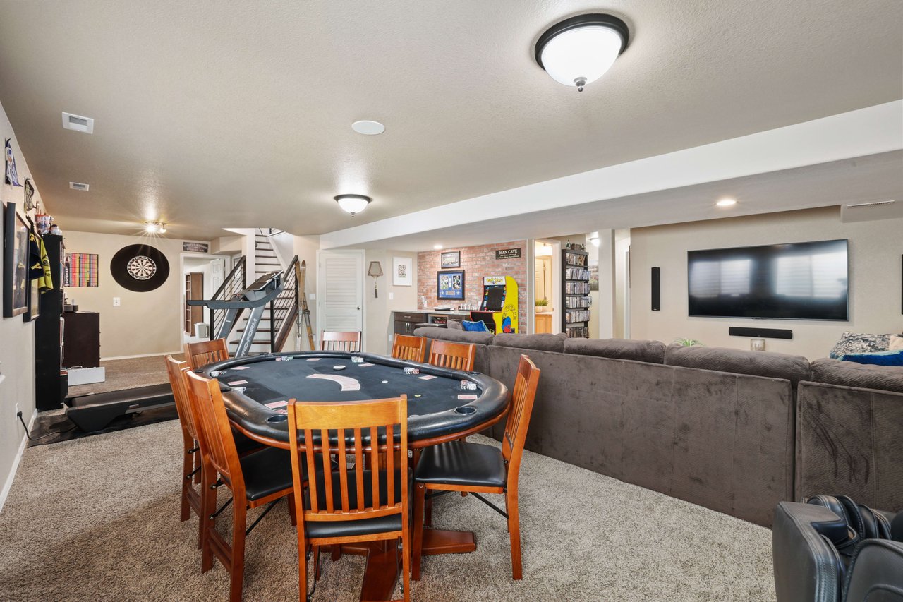 6435 Coyote Ridge CT, Colorado Springs, CO 80923