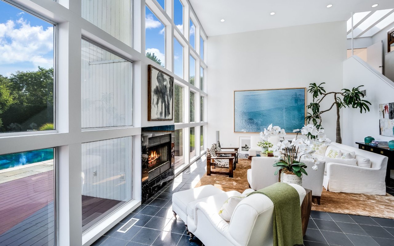 220 Flying Point Rd