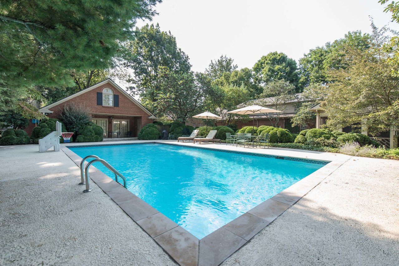 467 Woodlake Way