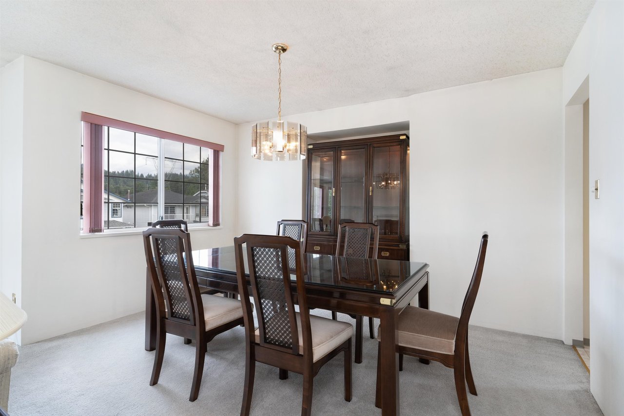 2556 Raven Ct
