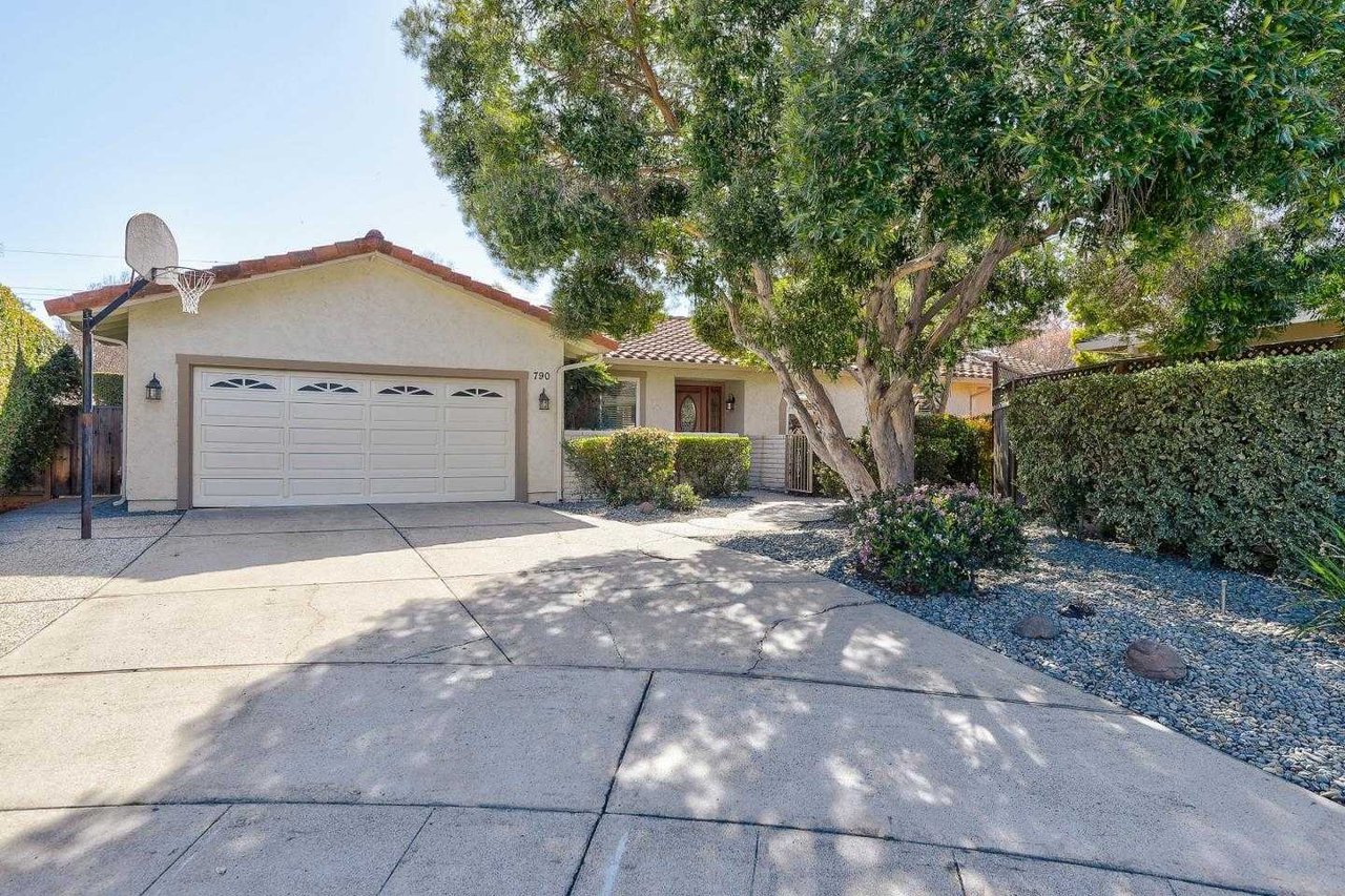 790 Steuben DR