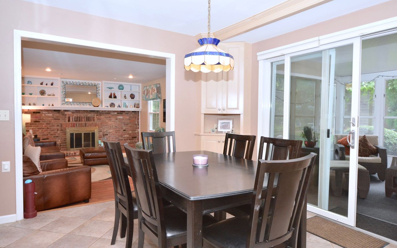 1 W CARTWRIGHT DR