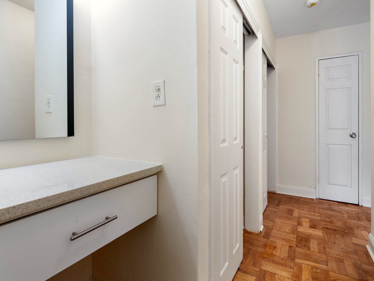 75-10 Yellowstone Blvd, #2E